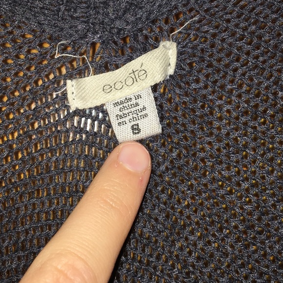 Black sweater - Picture 2 of 4